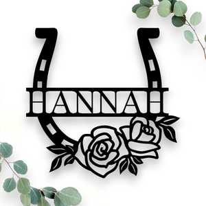 Family Name Decor: Personalised Floral Horse Shoe