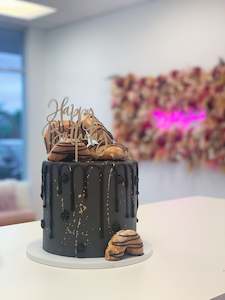 Bespoke Cakes: Donut Drip Cake