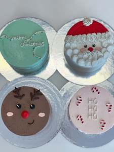 Bespoke Cakes: Christmas Merry Minis Collection
