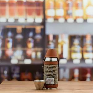 Whisky Hip Flasks: Tan Leather and Harris Tweed 8oz Hunter Flask