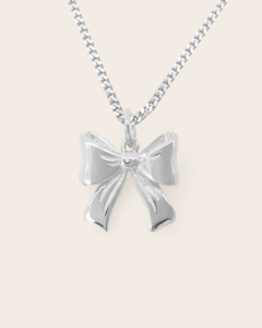 Necklace: Heritage Bella Bow Necklace