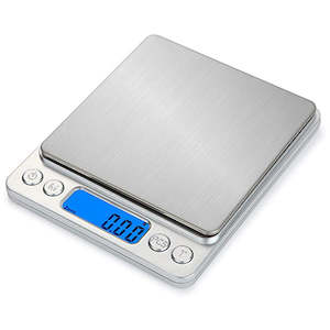 Scales: Mini Pocket Digital Scale: Accurate to 1g, 3KG Capacity