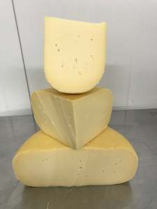 All Delicious Cheeses: Makikihi Gold