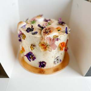 Express Cakes: Pretty Pansie Cake