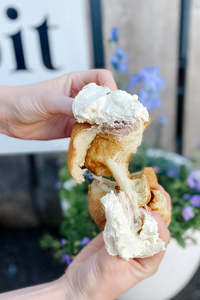 Dessert Boxes: Cinnabons