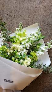Flowers: White & Green flower Bouquet