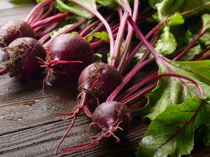 Firesale: Live2Give Farm Organic Beetroot - Red NEW SEASON WITH LEAVES