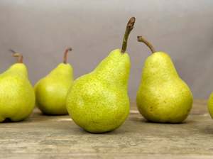 Fruit Only: Te Mata Organic Pears - Packham