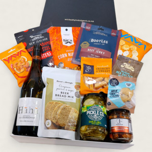 Alcohol: Bloke's Wine Box- Wine, Jerky, Beer Bread & Olives