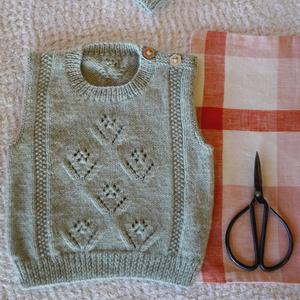 Posy Vest & Hat Knitting Pattern (BC147)