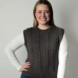 Patterns: Cable Vest Knitting Pattern (AP2811)