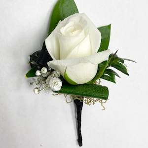 Weddings: Fresh Buttonhole