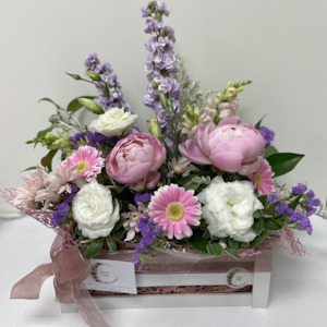 Arrangements: Floral Crate - Summer Pastels