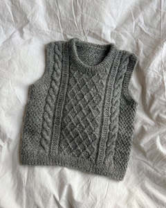 Patterns Lisafdesign Amikihiaknits Petiteknit Thekiwistitchknitco: MOBY SLIPOVER BABY