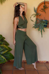 Feminine Pants Season 25 26: Veil Falls Pants Green
