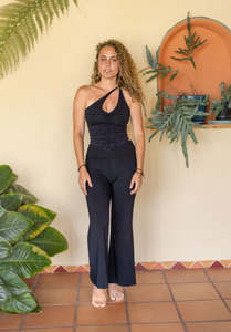 Feminine Pants Season 25 26: Wild-Flare Black