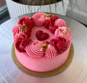 Valentine Day: Sweetheart Cake