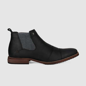 Trans Seasonal Footwear: Jonah Chelsea Boots Black