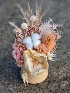 Dried Flower Arragements: Pastel in ceramic