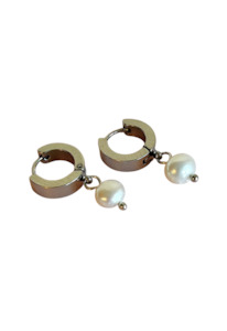 Earrings: PENNY FOGGO PEARL HUGGIES - SILVER