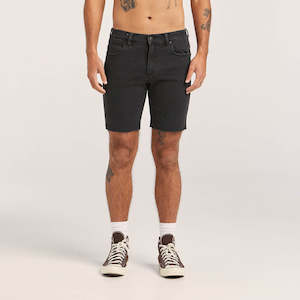 Wrangler: WRANGLER SMITH SHORT - GOOD VIBES BLACK