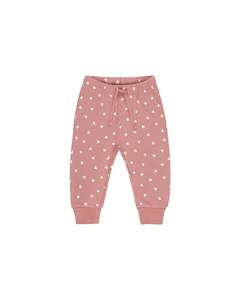 Quincy Mae: Relaxed Sweatpants || Lipstick hearts