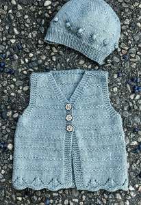 4 Ply: Liberty Vest and Hat in Rebel Light 4 ply