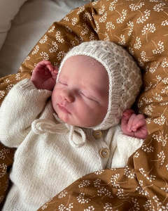 Baby Childrens Patterns: Karen's Bonnet (baby/child)