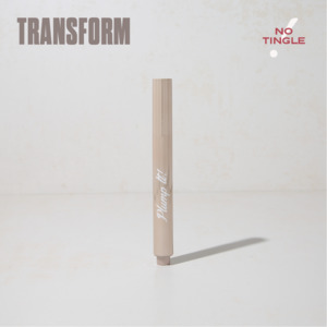 Eye Lip Care: Plump it Volumising Lip Oil
