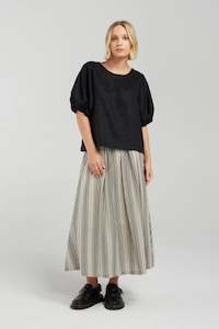 Nyne: Thea Top. Black.