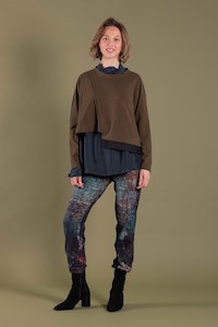 Deeanne Hobbs: Michelle Top. Olive