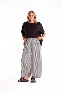 Deeanne Hobbs: Apartmento Pants. Striped.