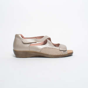 Pure Comfort: Anabel Platino