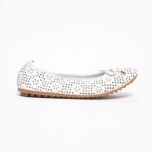 Ballet Flat: Beja White