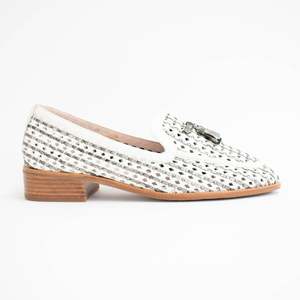 Shoes Flat: Apples Bone Pewter