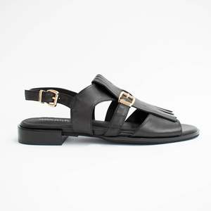 Sandals Flat: Saffron Black