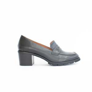Antonia Loafers Black