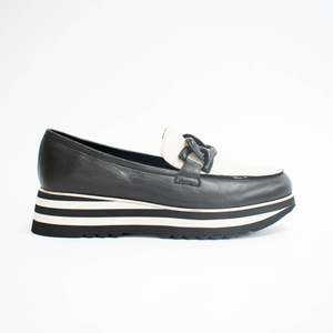 Eaila Black Milk Leather