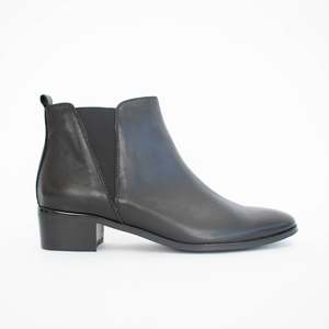 Ankle Boots Flat: Gibraltar Black