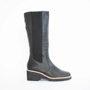 Long Boots: Wella Black