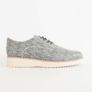 Shoes Flat: Addiction Bead
