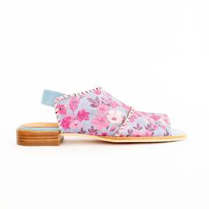 Sandals Flat: Serenade Grape Bloom
