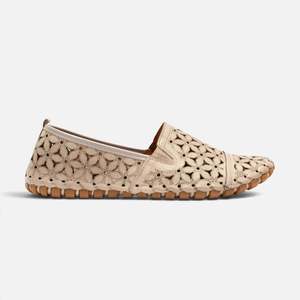 New: Muriel Taupe
