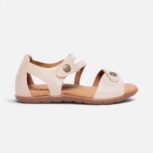 Sandals Flat: Trove Cement