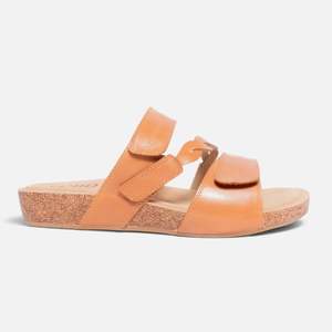 Sandals Flat: Foil Tan