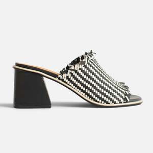 Sandals High: Blarney Black Bone