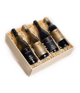 Products: Villa Maria Deluxe Wine Hamper Wineplus