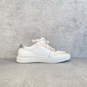 Sneakers: EOS Umina - ONLINE ONLY, Size 37