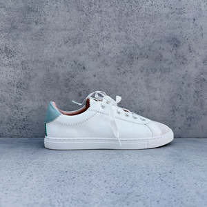 Flats 1: EOS Rafaelle