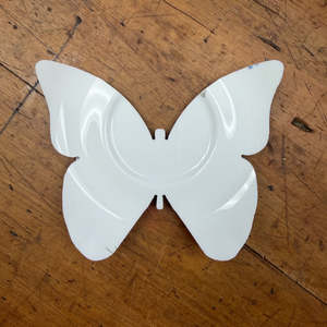 Last Ones: Butterfly plate